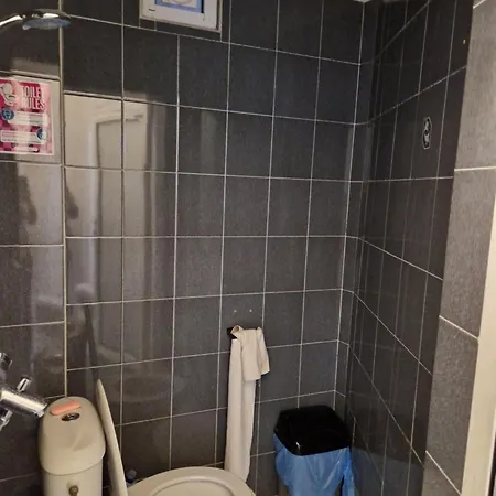 Lambo's Corner - Guest * וארנה