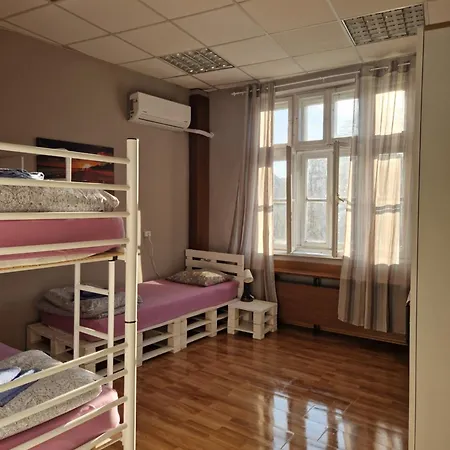 Lambo's Corner - Guest וארנה