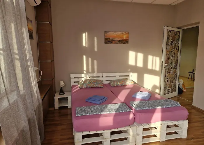 بيت ضيافة Lambo's Corner - Guest فارنا