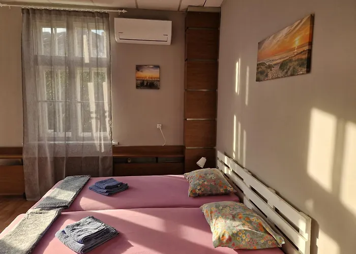 Lambo's Corner - Guest * Varna