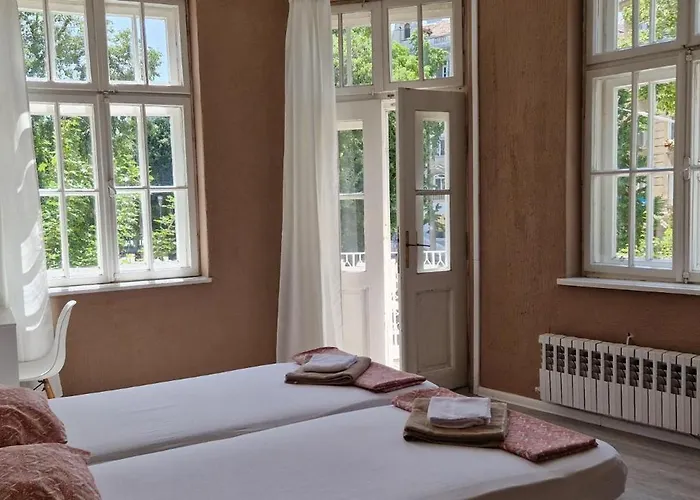 Lambo's Corner - Guest * فارنا