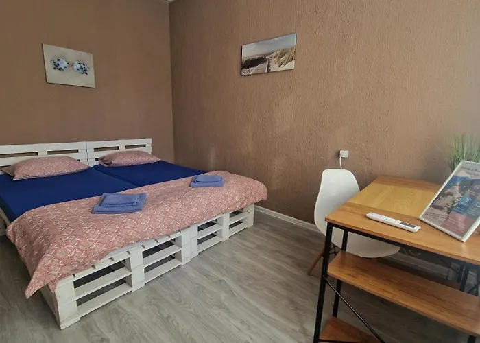 Lambo's Corner - Guest *