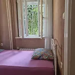 Lambo's Corner - Guest Πανσιόν *