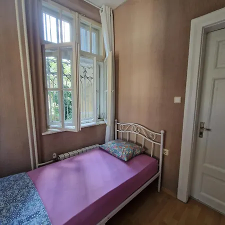 Lambo's Corner - Guest Guest house