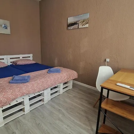 Lambo's Corner - Guest *