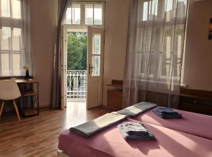 Lambo's Corner - Guest Guest house *