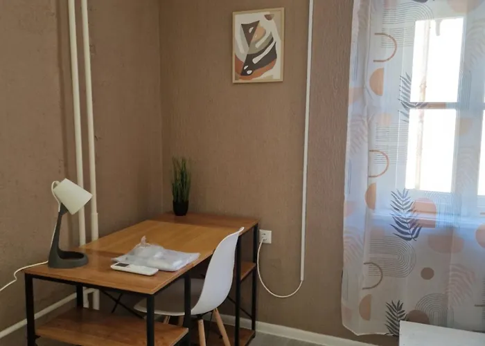 Lambo's Corner - Guest *