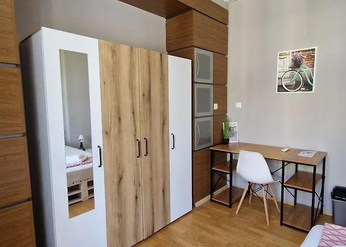 Lambo's Corner - Guest Guest house *